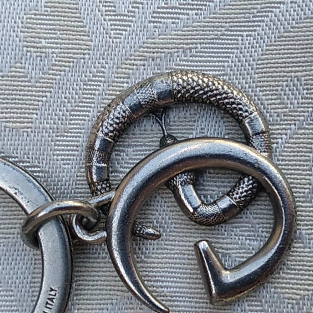 Gucci Keychain - Picture 9 of 9